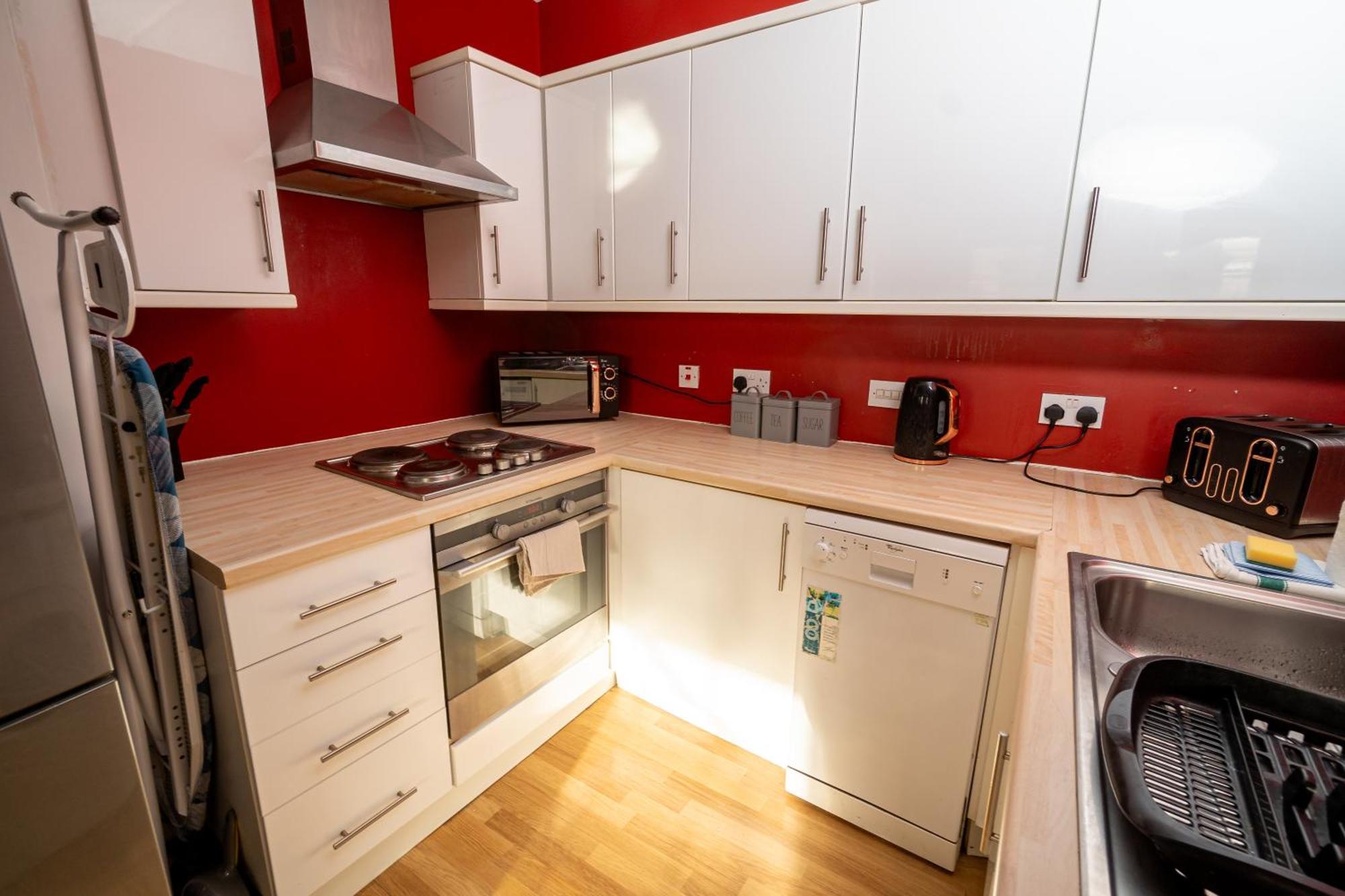 Cozy And Modern 2-Bed Apartment Swansea Exterior foto